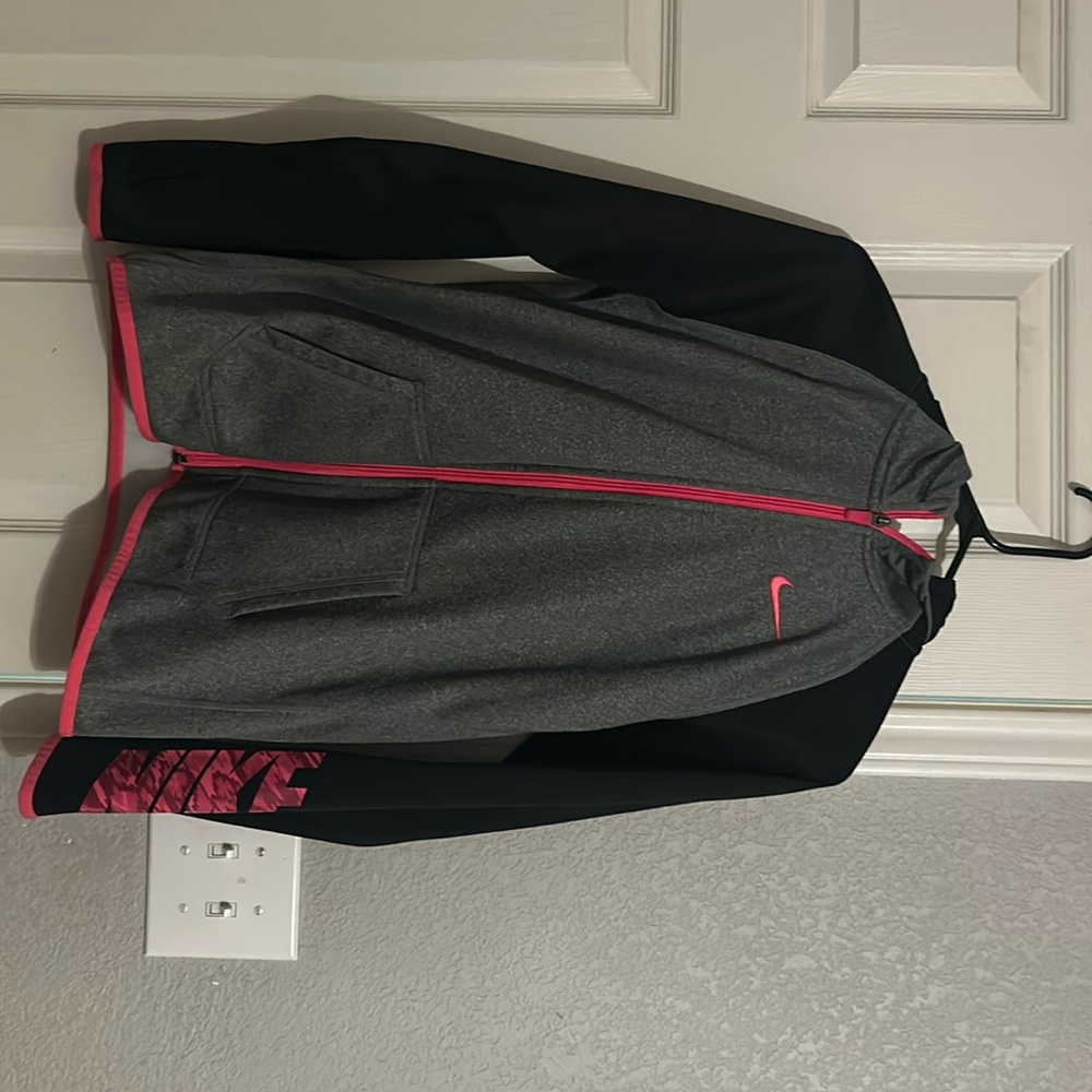 Nike zip up jacket girls